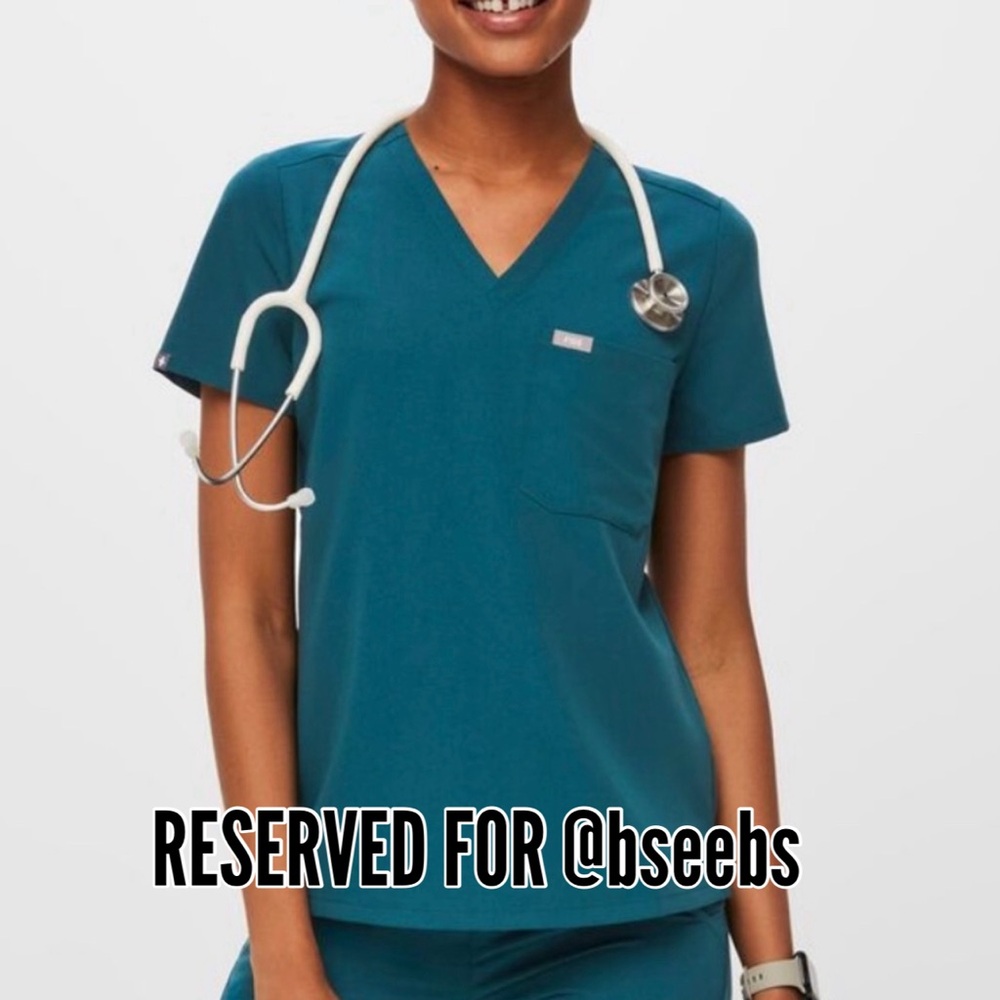 Reserved for @bseebs Pacific Blue Catarina One pocket top